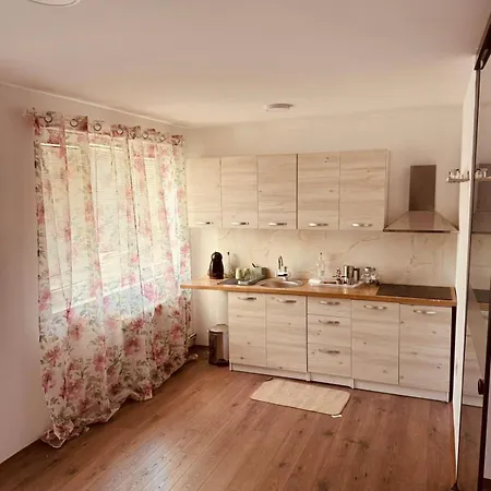 Apartment Botanical House Skopje